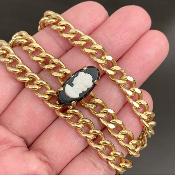 Vintage Unsigned Victorian Lady Cameo Choker Necklace - Picture 14 of 16